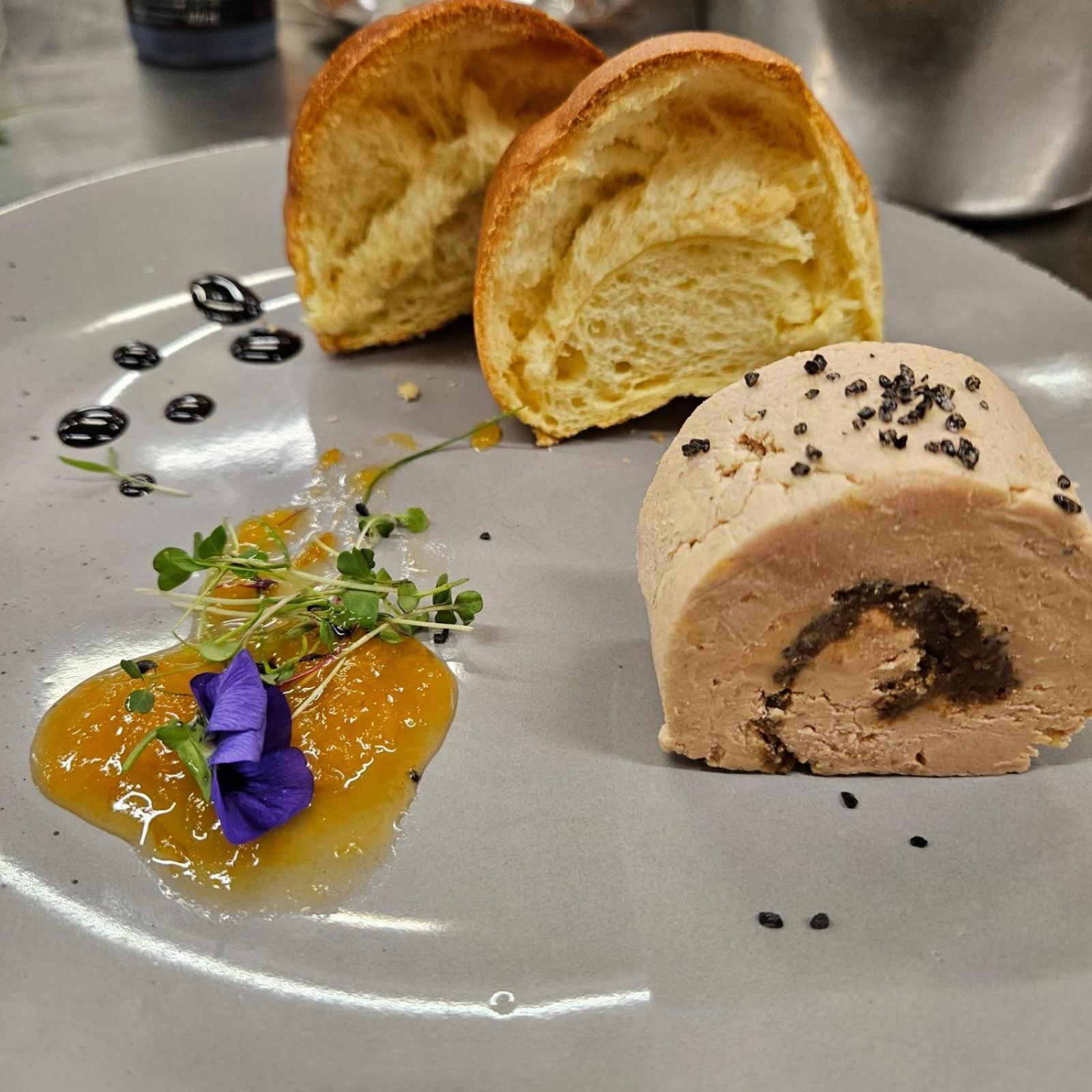 Hotel Aster Restaurant Aux Arcades 브리에 외부 사진