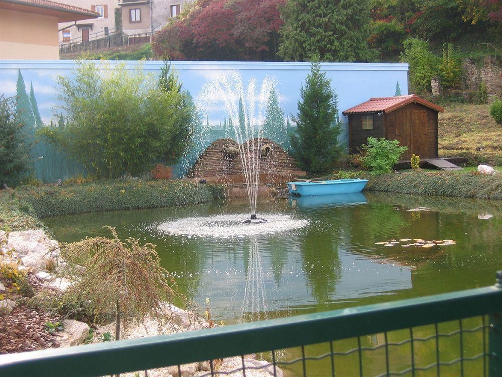 Hotel Aster Restaurant Aux Arcades 브리에 외부 사진