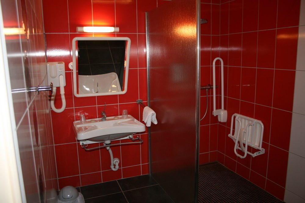 Hotel Aster Restaurant Aux Arcades 브리에 외부 사진