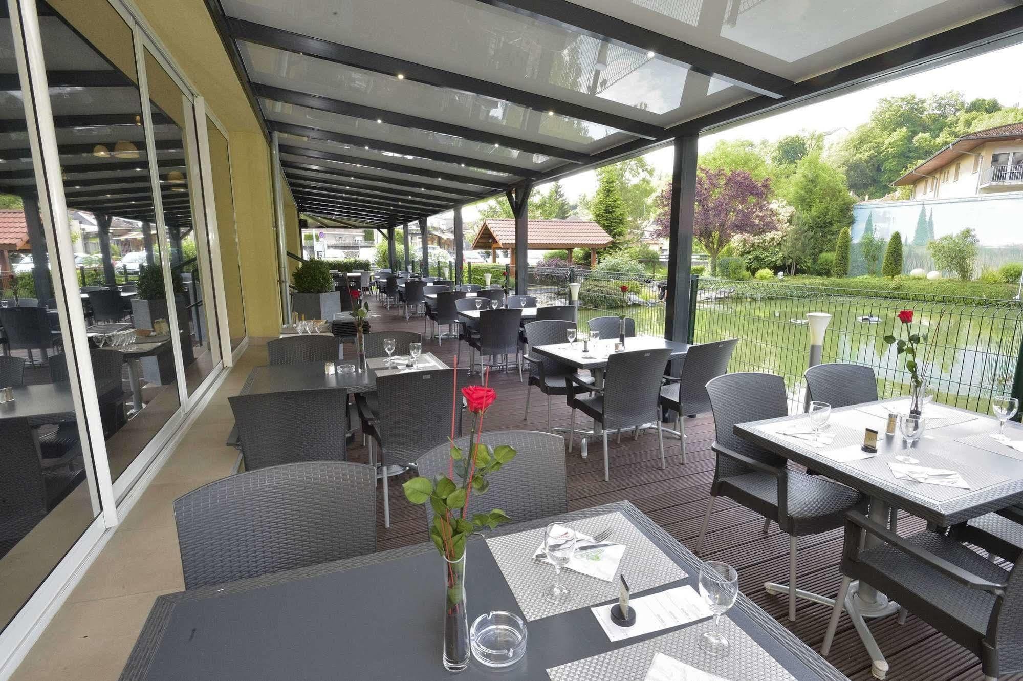 Hotel Aster Restaurant Aux Arcades 브리에 외부 사진